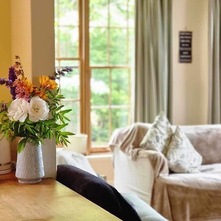 Robin Hoods Well Farm Stay Sassafras Экстерьер фото